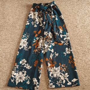 Floral wide leg pants